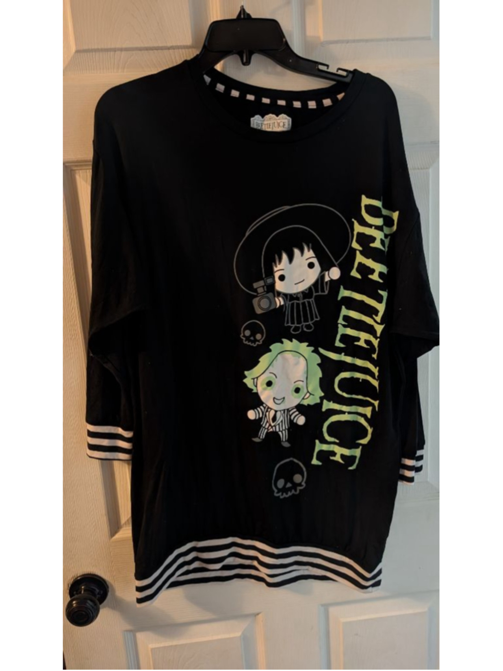 BEETLEJUICE & Lydia Deetz Women's Sleepshirt Nightgown Oversize medium 8-10